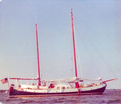 1976 at restaurant